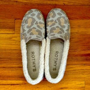 Rothy’s leopard slippers size 8